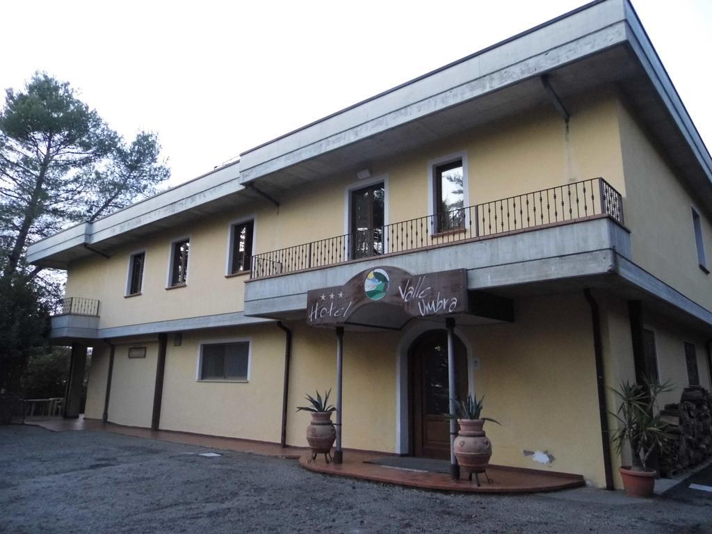 Hotel Valleumbra Torgiano Exterior foto